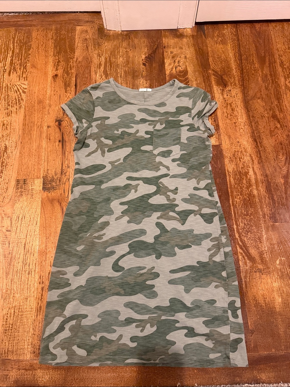 GAP Girls Camo Short Sleeve Pocket Dress in Green and Light Gray